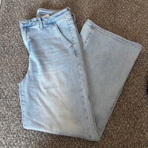 Chic Light Blue Flare Jeans for Women